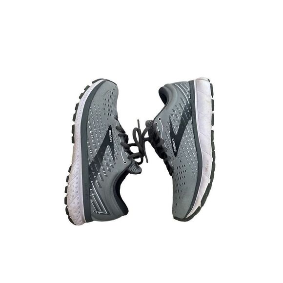 Brooks Womens Ghost 13 Running
Shoes Grey / Blackened Pearl / Purple
9.5 - Picture 2 of 9
